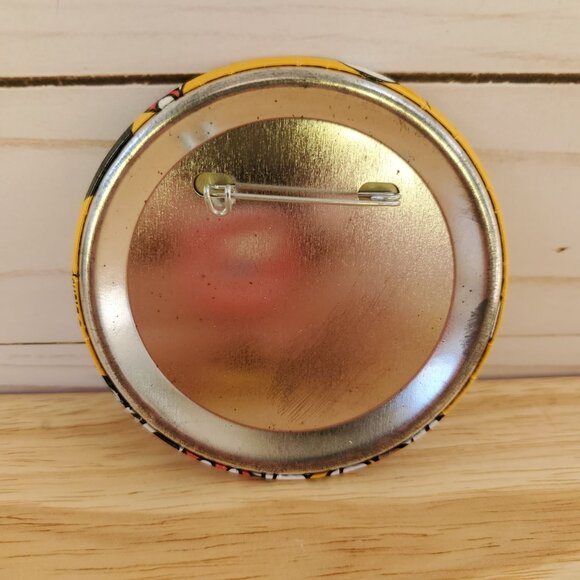 Disneyland Hotel Character Dining 1996 Button Featuring Goofy And Minnie Mouse - Picture 2 of 5